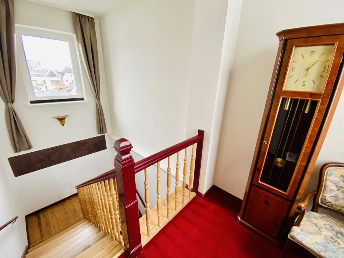 Doppelzimmer Bar, Direkt Am Alten Strom ロストック エクステリア 写真
